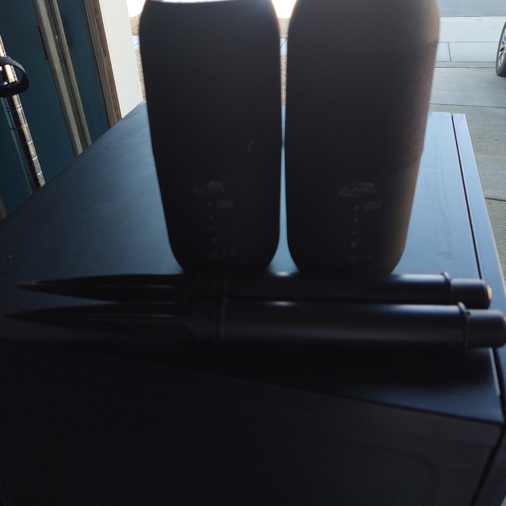 ilive Bluetooth and solar powered outdoor speakers with steaks